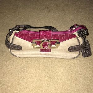 BRAND NEW GUESS PURSE